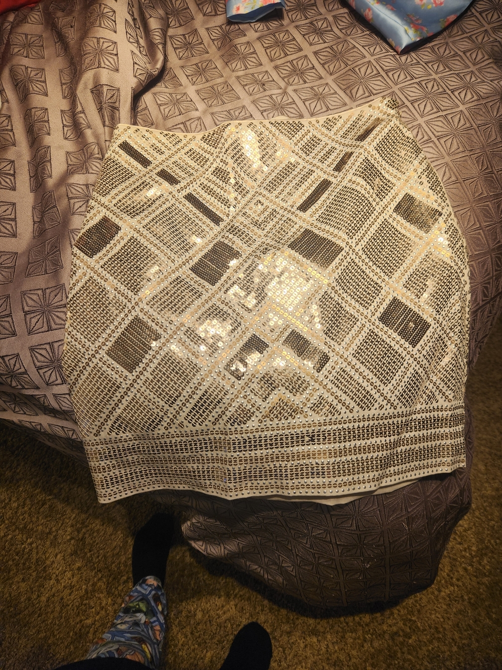 White House Black Market Cream Sequin Geometric Pencil Skirt